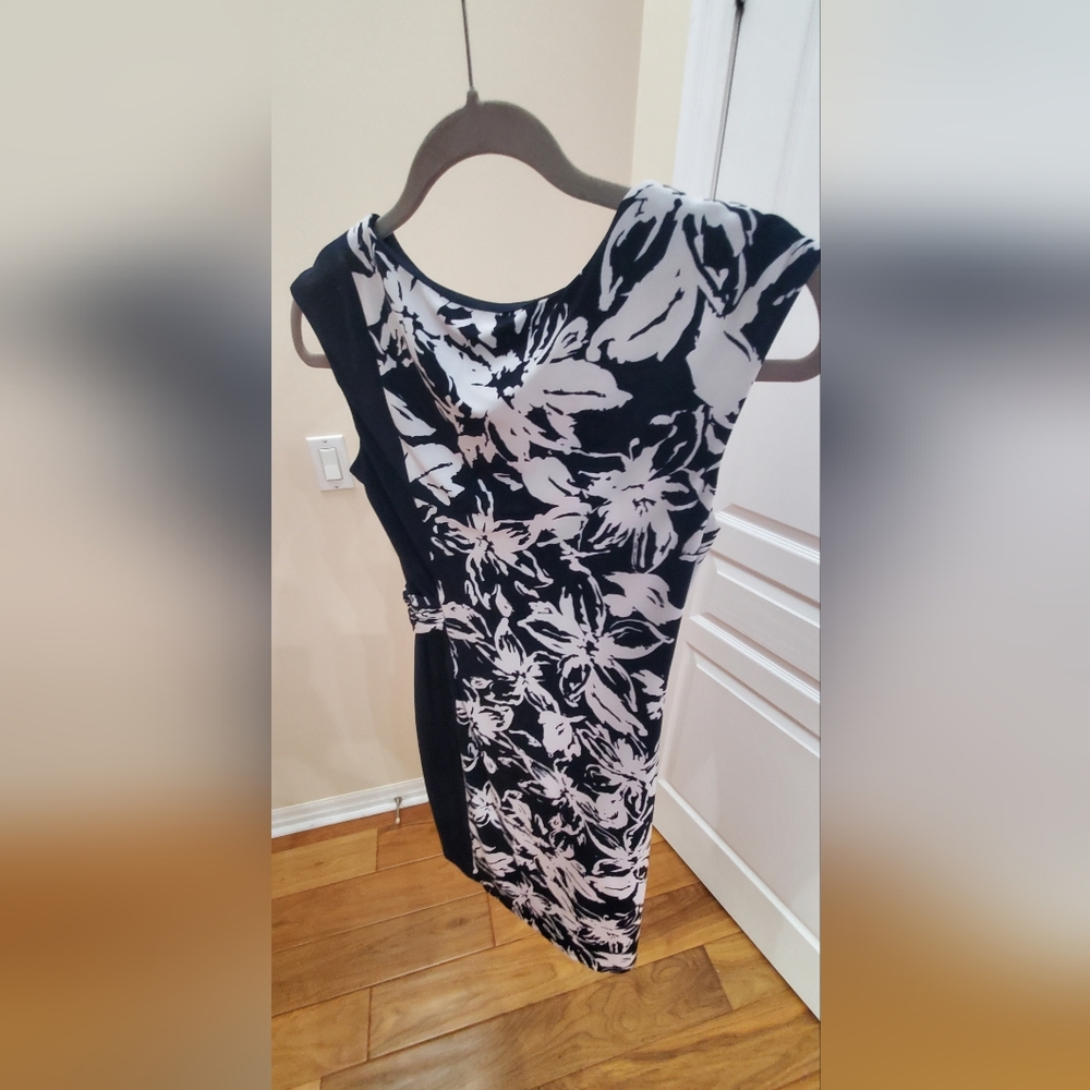 Party dress - Picture 4 of 5